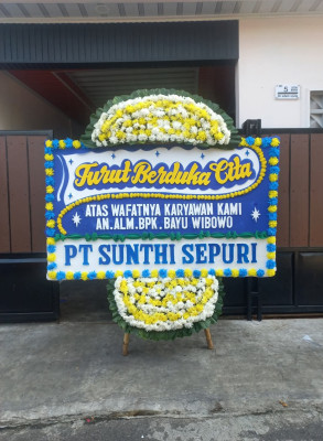 Papan Bunga Duka di Sanaman Mantikei