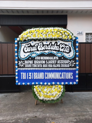 Papan Bunga Duka di Sanaman Mantikei